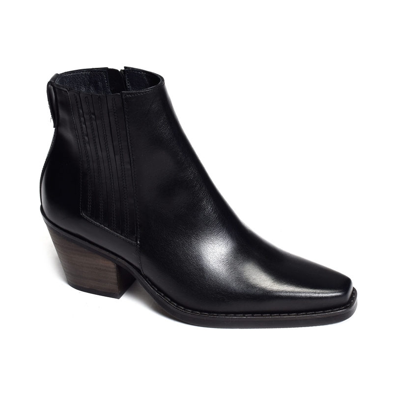 15950 Noir, Bottines Qootum