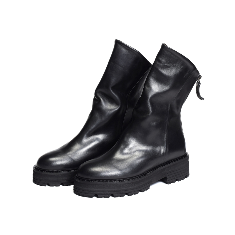 K134 Noir, Boots Semerdjian