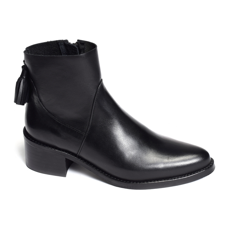 8068 Noir, Bottines Myma