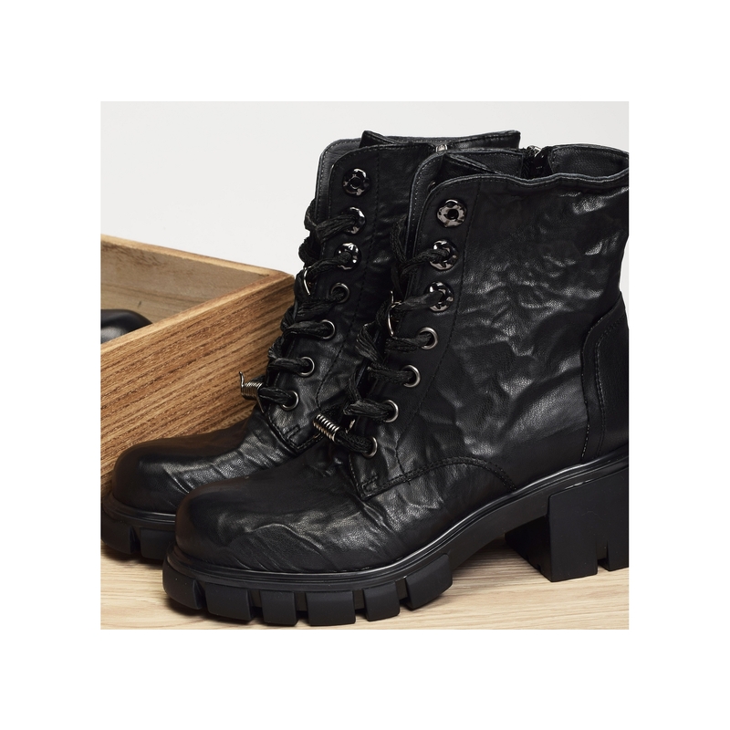 8885 Noir, Bottines & Boots Fru.It