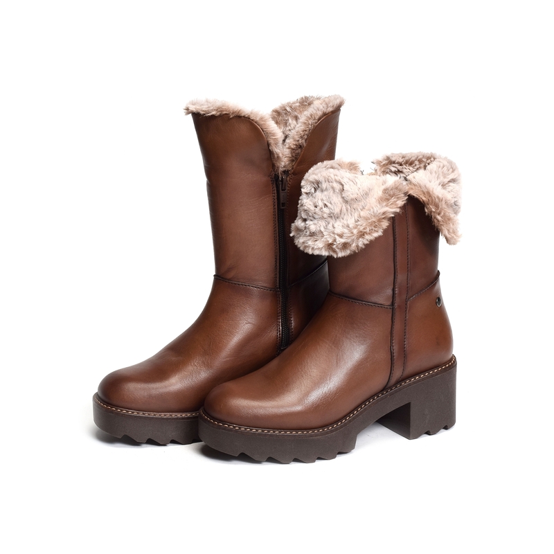 9325 Camel, Boots Kaola