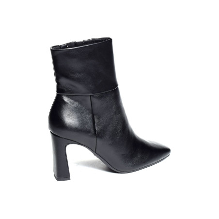 25399 Noir, Bottines Tamaris