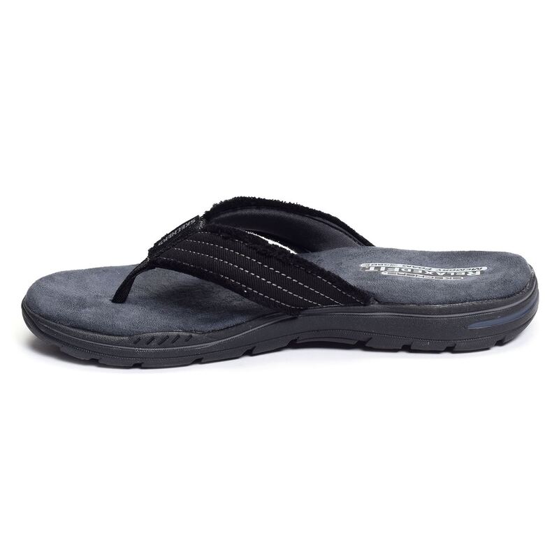 EVENTED ARVEN Noir, Tongs Skechers