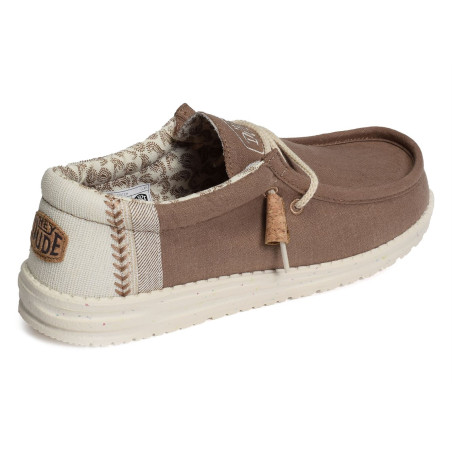 WALLY BREACK STITCH Marron Beige, Chaussures basses HeyDude