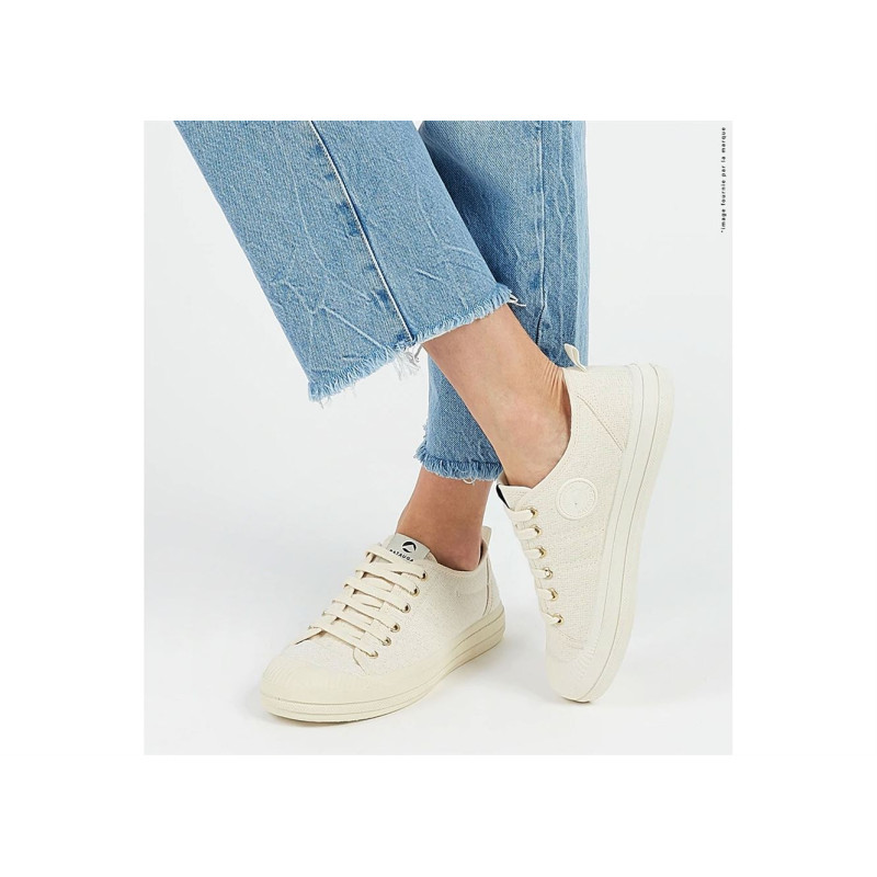 ETCHE L W Blanc Or, Chaussures basses Pataugas