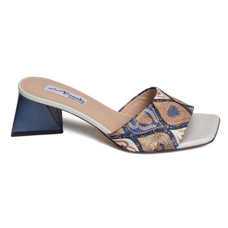 22538 Multicolore, Mules Musella