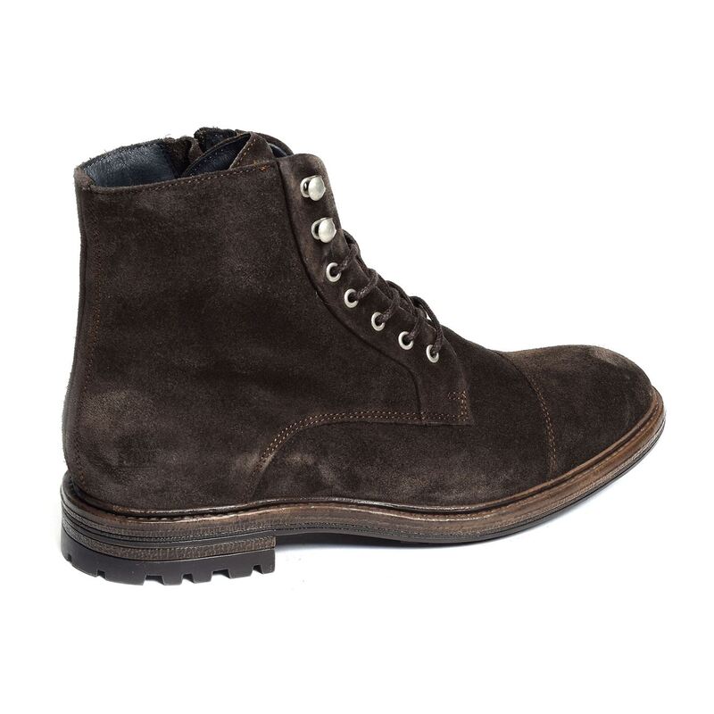 UG20 Marron, Boots Blackstone