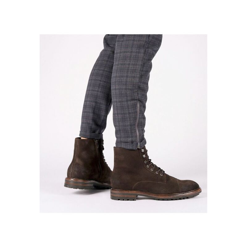 UG20 Marron, Boots Blackstone