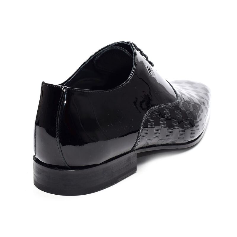 JASPER Verni Noir, Chaussures de Ville Pierre Cardin