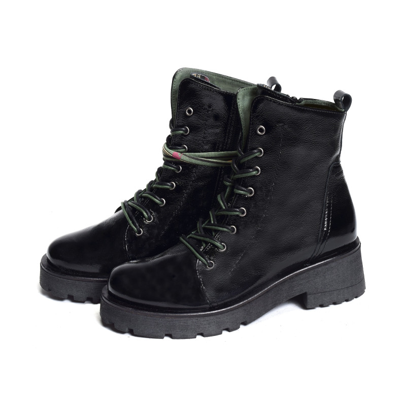 D199 Verni Noir, Boots Felmini