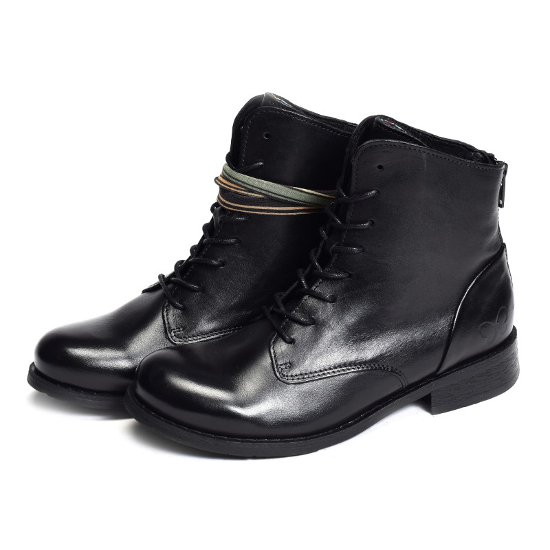 1072 Noir, Boots Felmini