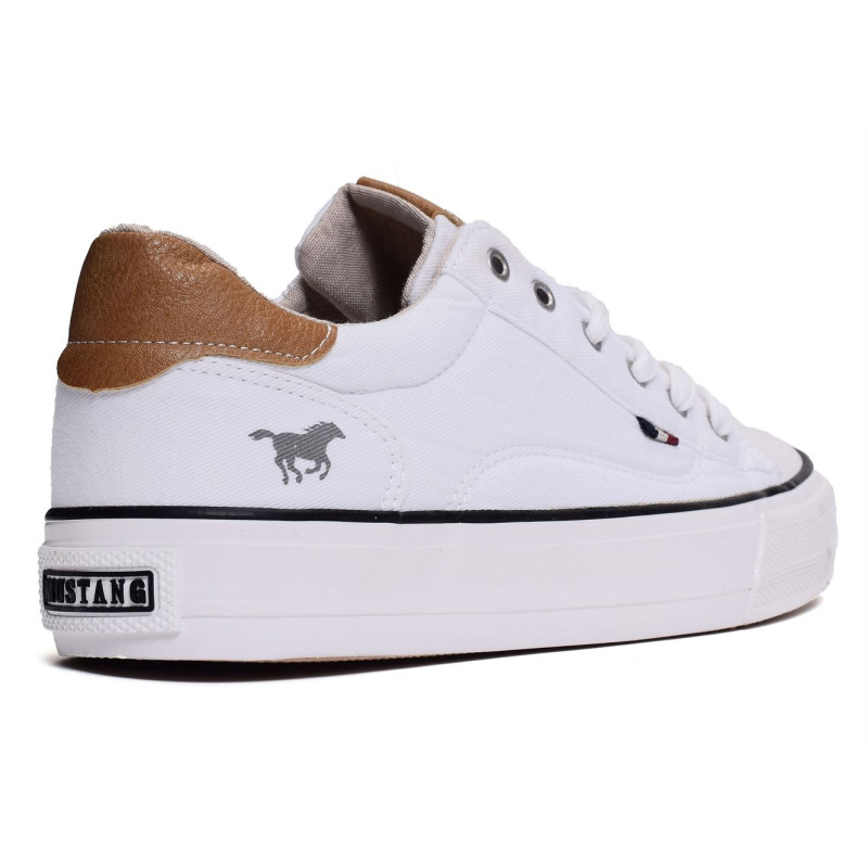 1272301 Blanc, Chaussures basses Mustang