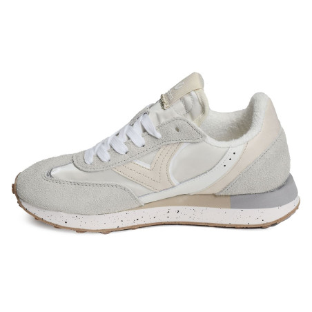 1136101 Beige, Baskets running Victoria