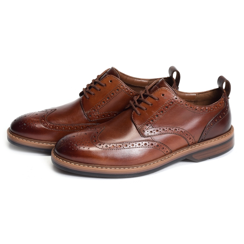 ALDWIN LIIMIT Tan, Chaussures de Ville Clarks