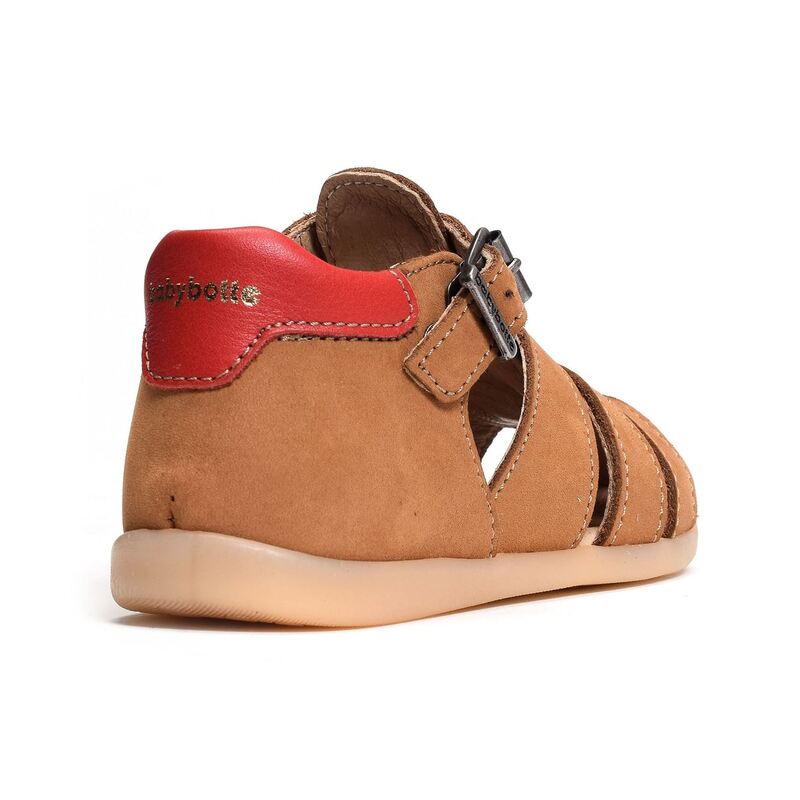 GIMMY Camel, Sandales plates & Nu-Pieds Babybotte