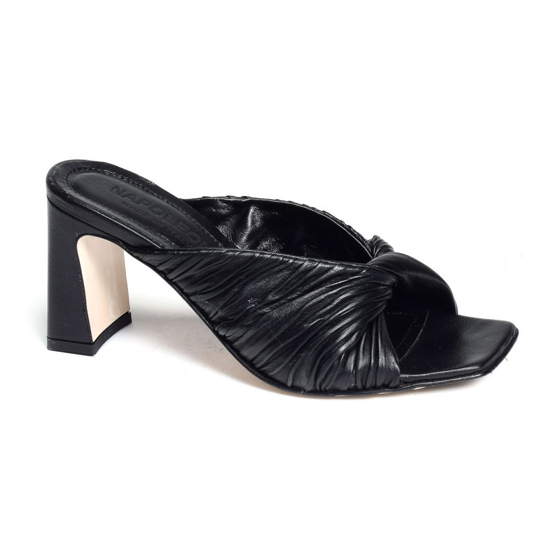 7841 Noir, Mules Napoleoni