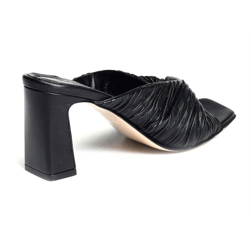 7841 Noir, Mules Napoleoni