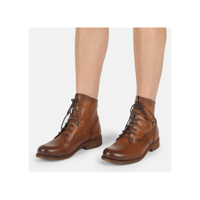 1072 Cognac, Boots Felmini