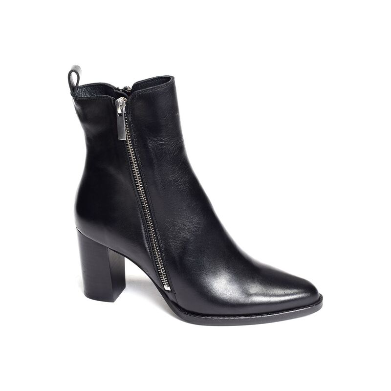 6913 Noir, Bottines Myma